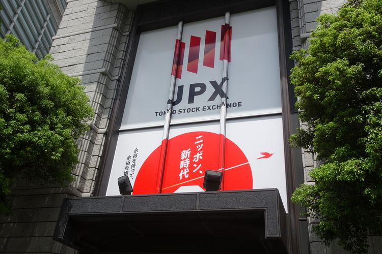 多発するアクティビストによる企業攻撃と「５％ルール」の緩い運用との関係